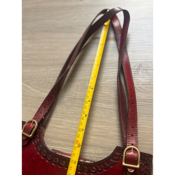 Vintage Hand Tooled Leather Shoulder Bag Red Oxblood Embossed Boho Tote - Picture 11 of 11
